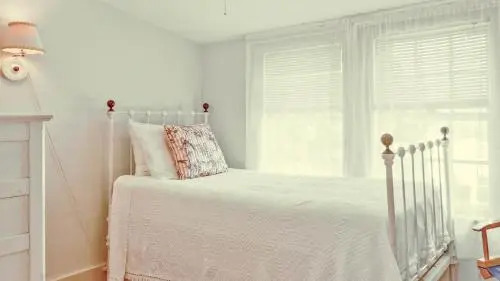 Captain Morse House - Luxury, Waterfront, Town, & Beaches - 5 stars