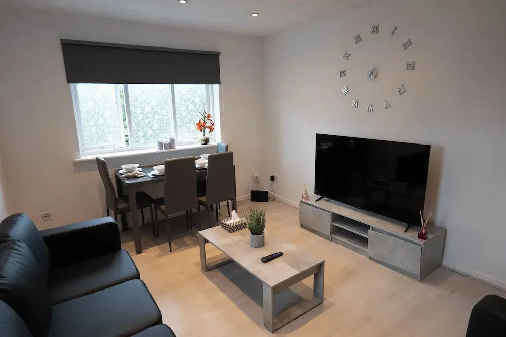 Beckton Docklands - 1 Bedroom - Sleeps 4 - Wifi