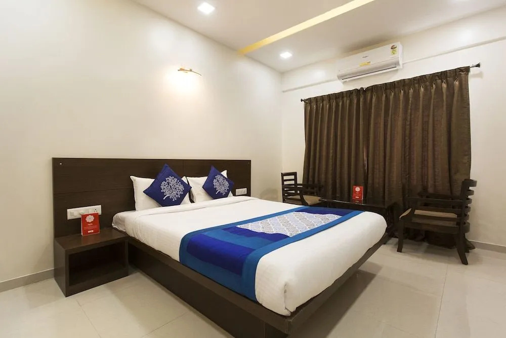 OYO 10352 Hotel Vishwas