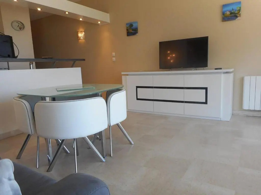 Appartement Villeneuve-Loubet, 2 pièces, 4 personnes - FR-1-252A-9