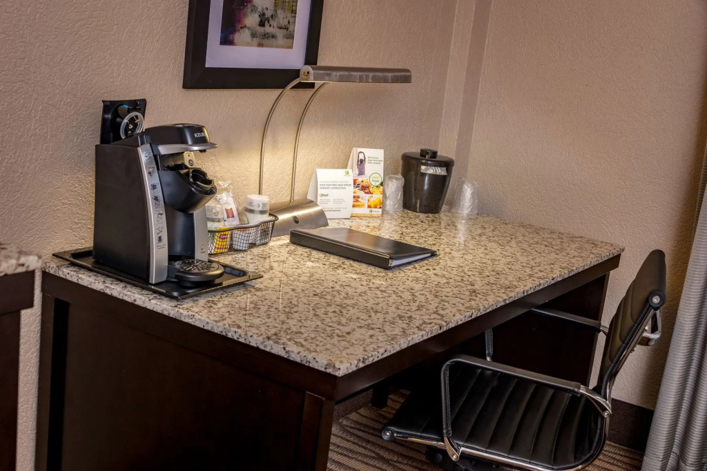 Best Western Plus Strongsville Cleveland