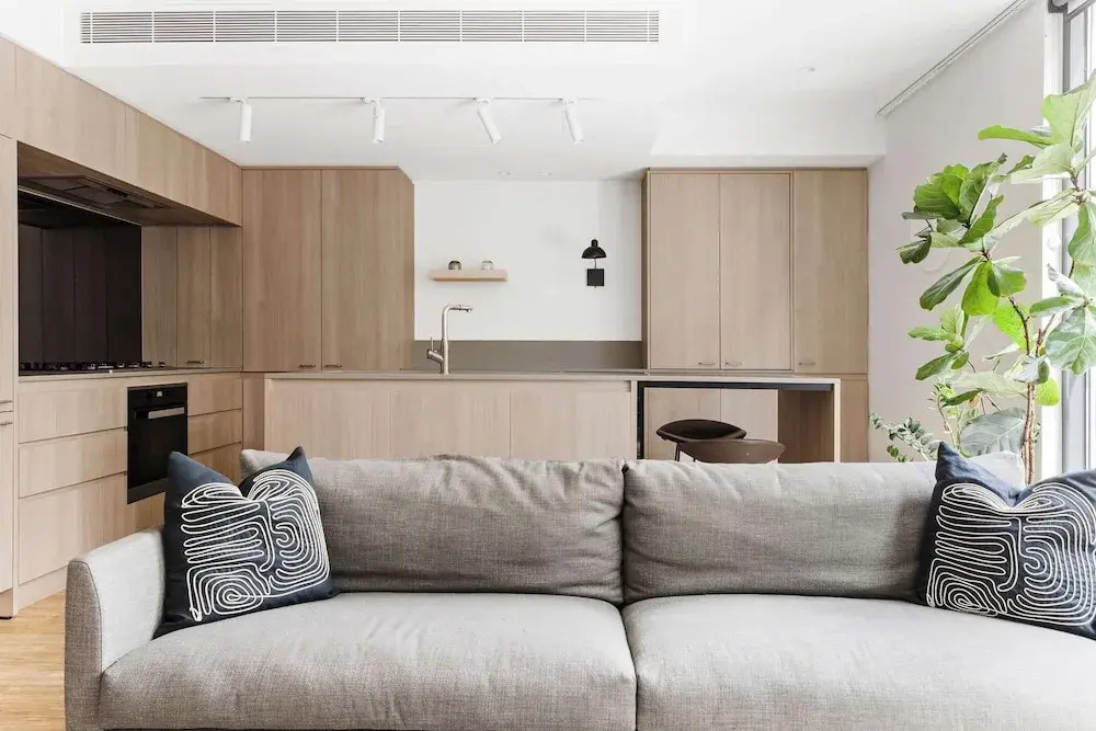 A Lux 3BR Townhouse in South Yarra, Free Parking
