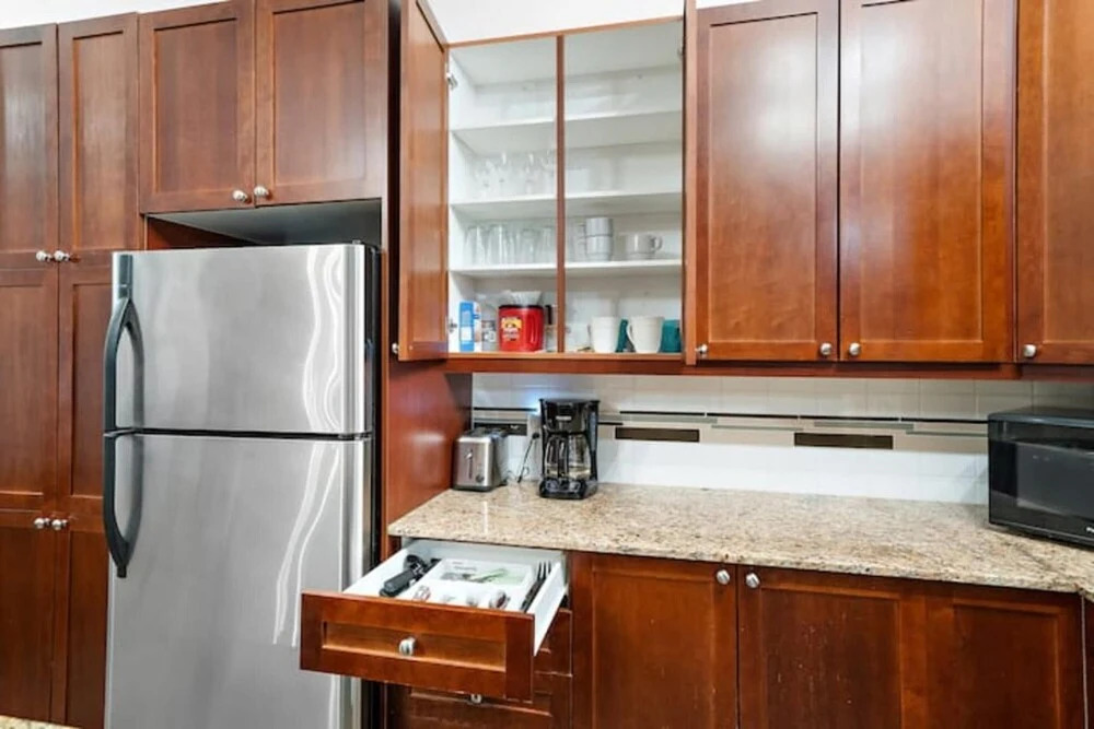 Old Montreal 4BR 2 Floors Loft Hotel