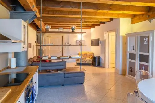 Youatmolino Art Apartment