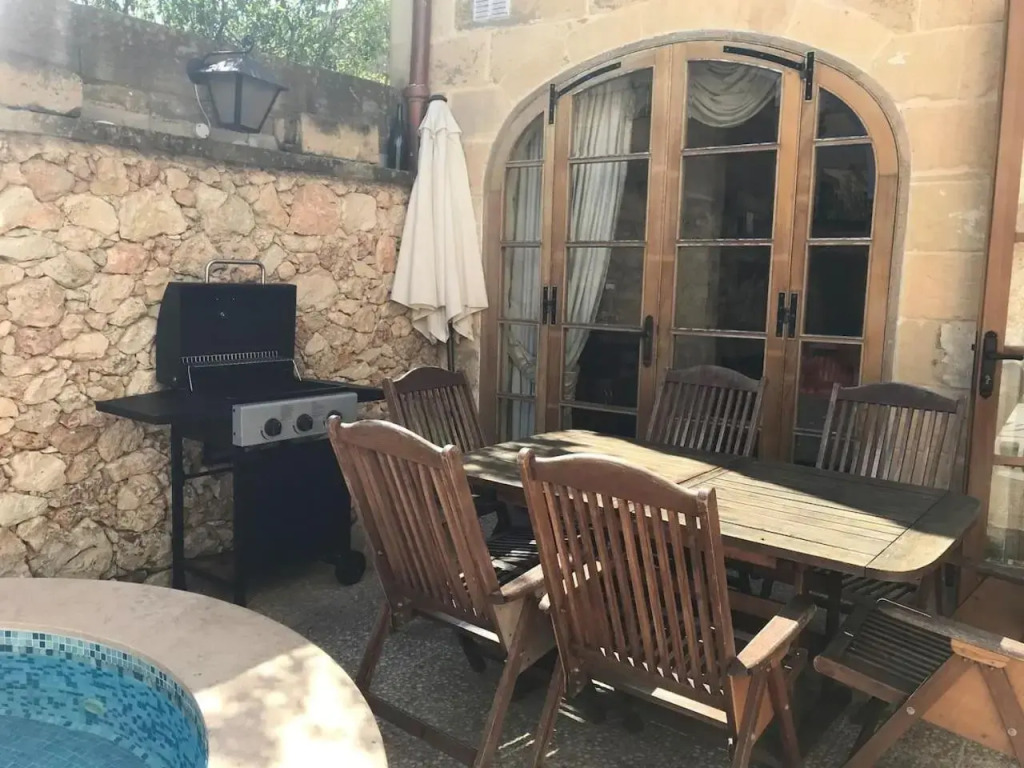 Ta' Manwel Farmhouse