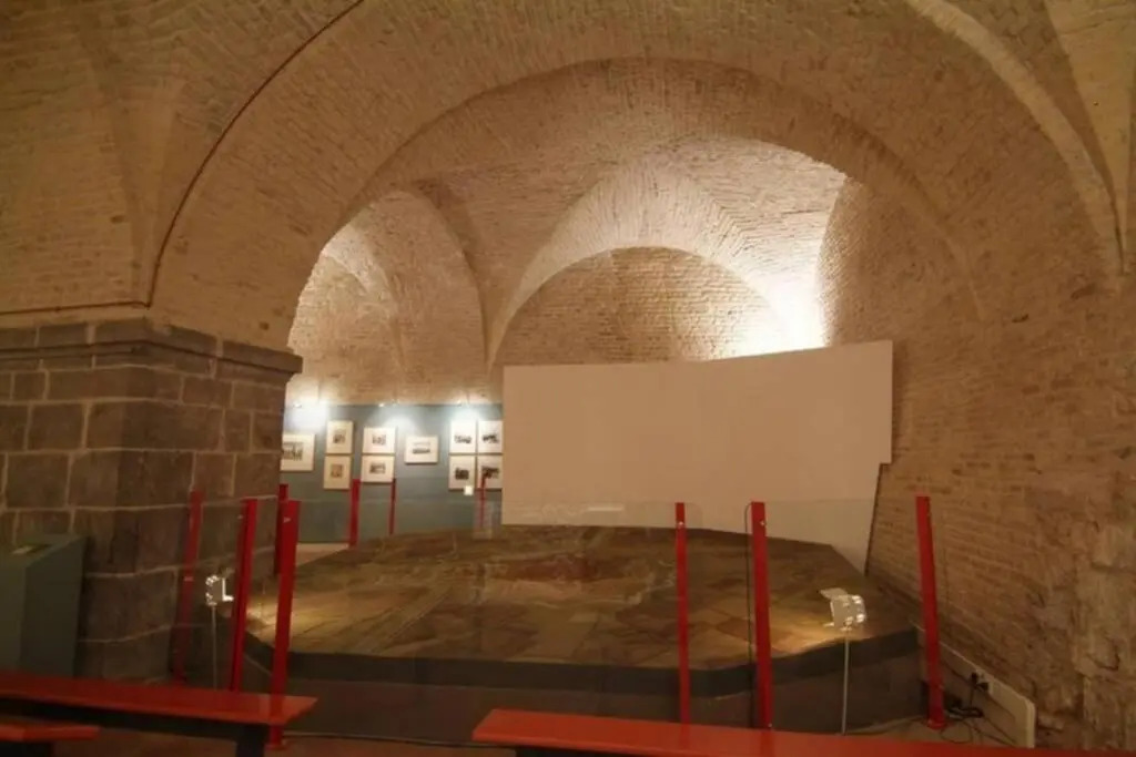 Au coeur des remparts, residence du château*