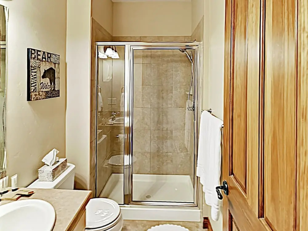 New Listing! End-unit Townhome W/ Private Hot Tub 2 Bedroom Townhouse