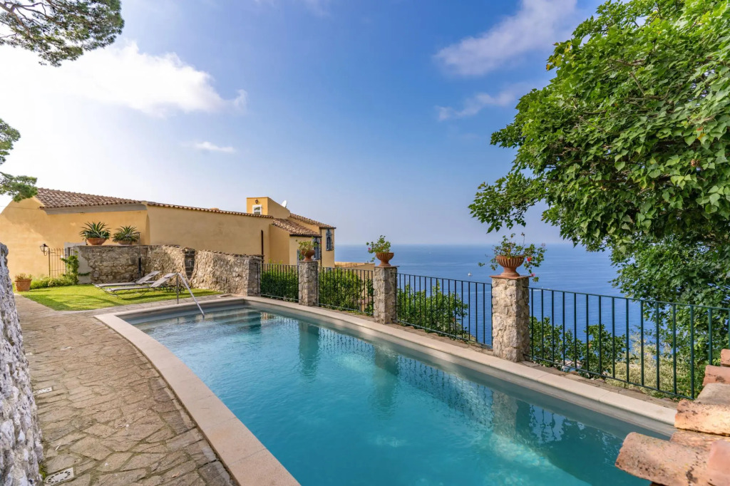Villa Murat Historic Residence with Heated Pool and Còncierge by Feeling Italy