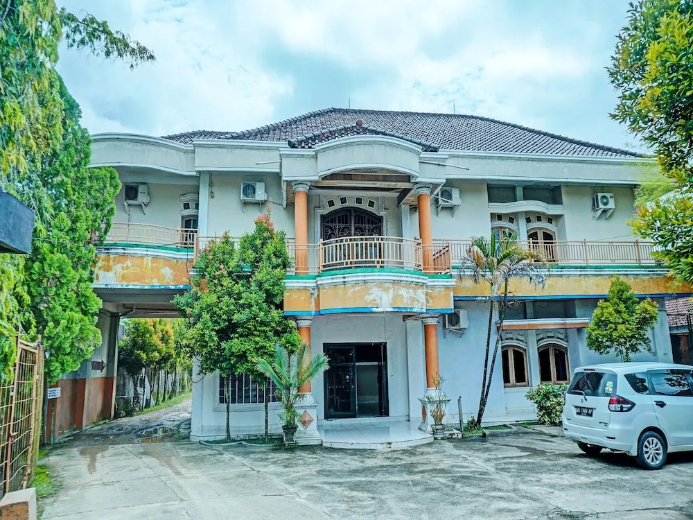 Hotel O Romli