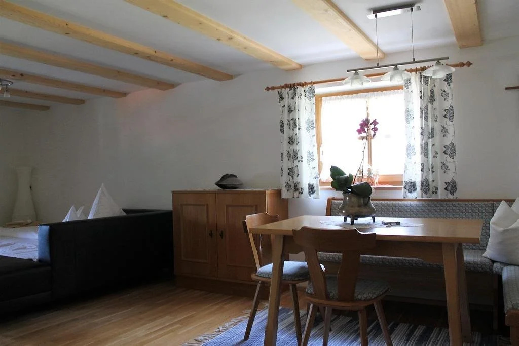 Haus Lucas Tschofen