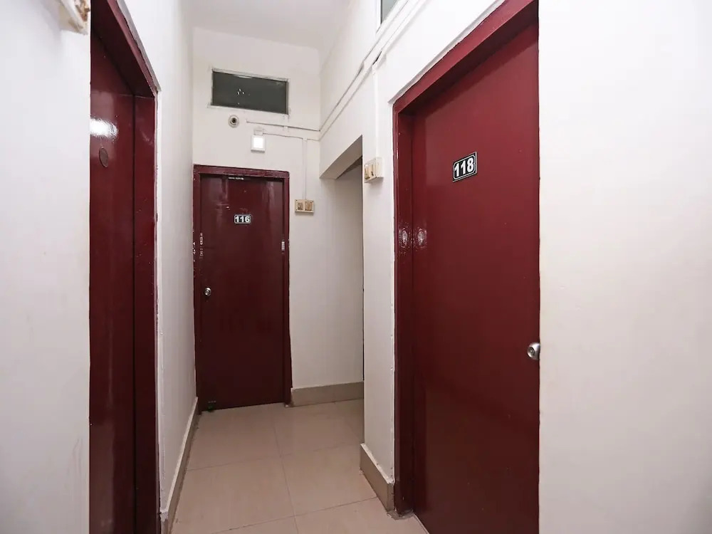 OYO 9562 Hotel Upasana Palace