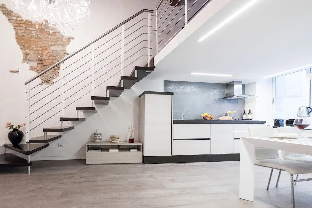 Silver Novella Luxury Apartment