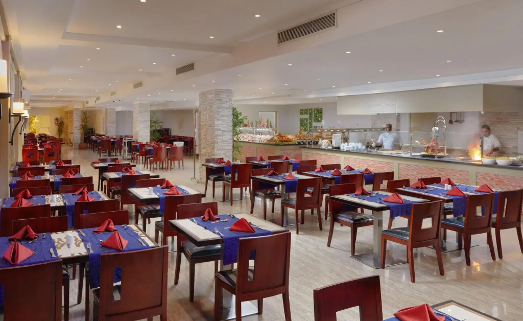 Naama Waves Hotel