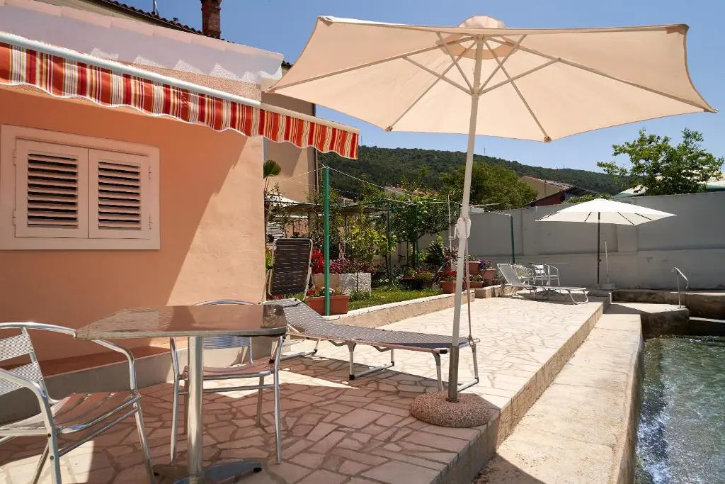 Apartments Nives
