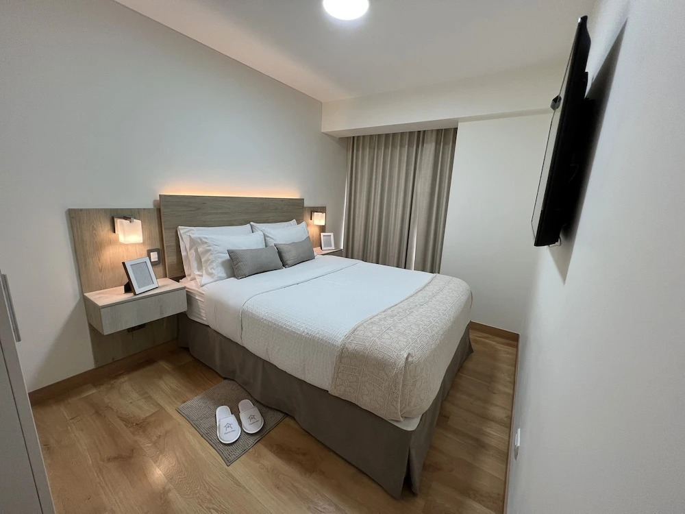Miraflores 1 or 2 Bedroom Executive Apartment.