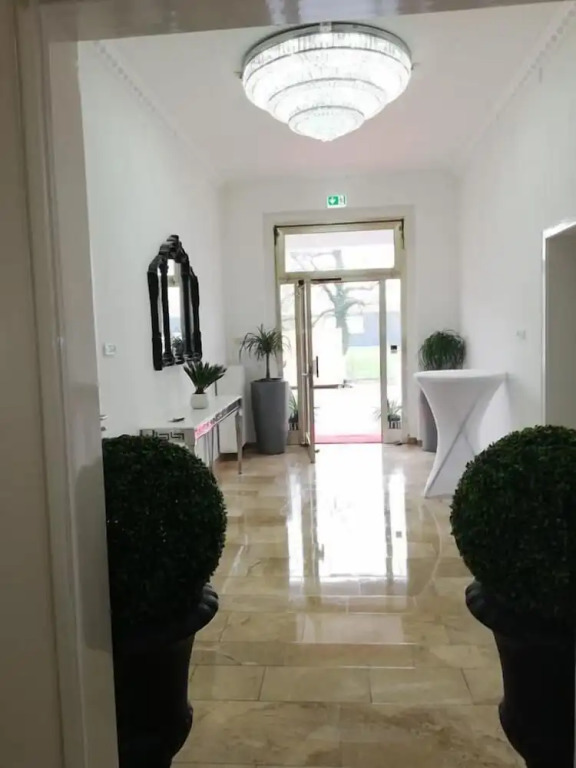 VILLA BOWDY