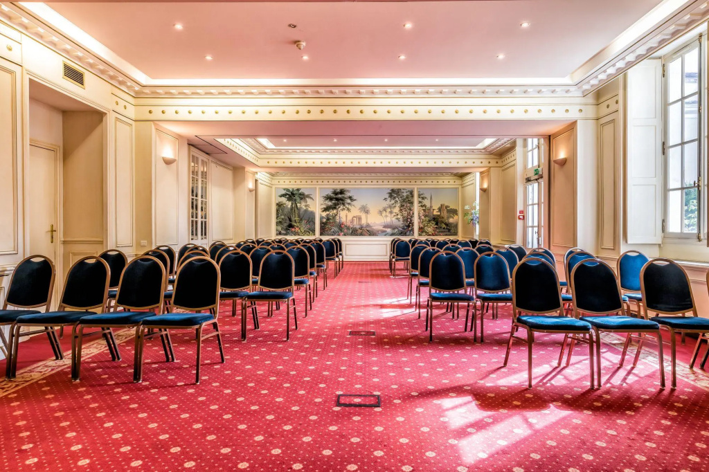 Aigle Noir Hotel Fontainebleau - MGallery Collection
