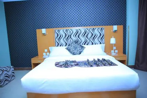 Yebo Hotel  Spa