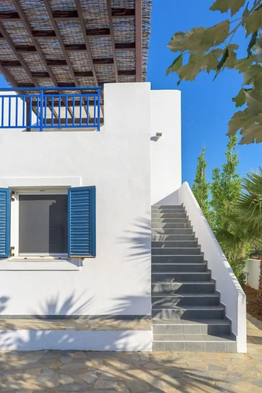 Deep Blue Villa