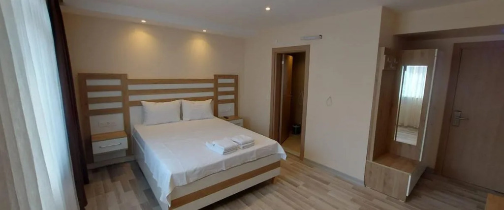 Seventy Four Hotel