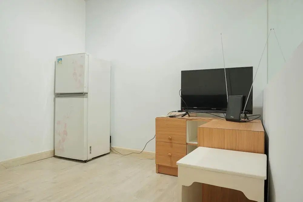 Cozy and Simply Studio Titanium Square Apartment