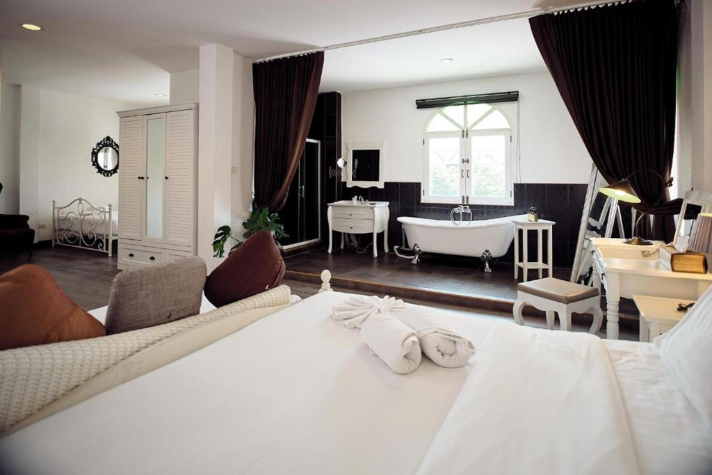 Nidhra Lanna Hotel Chiang Mai