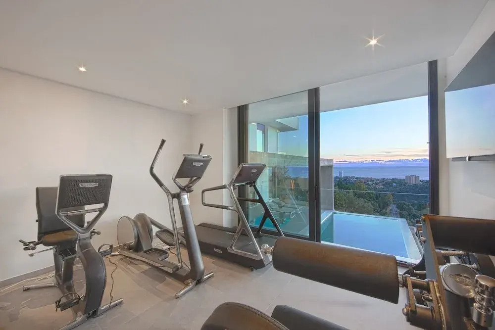 Villa in Marbella With Private Heated Pool