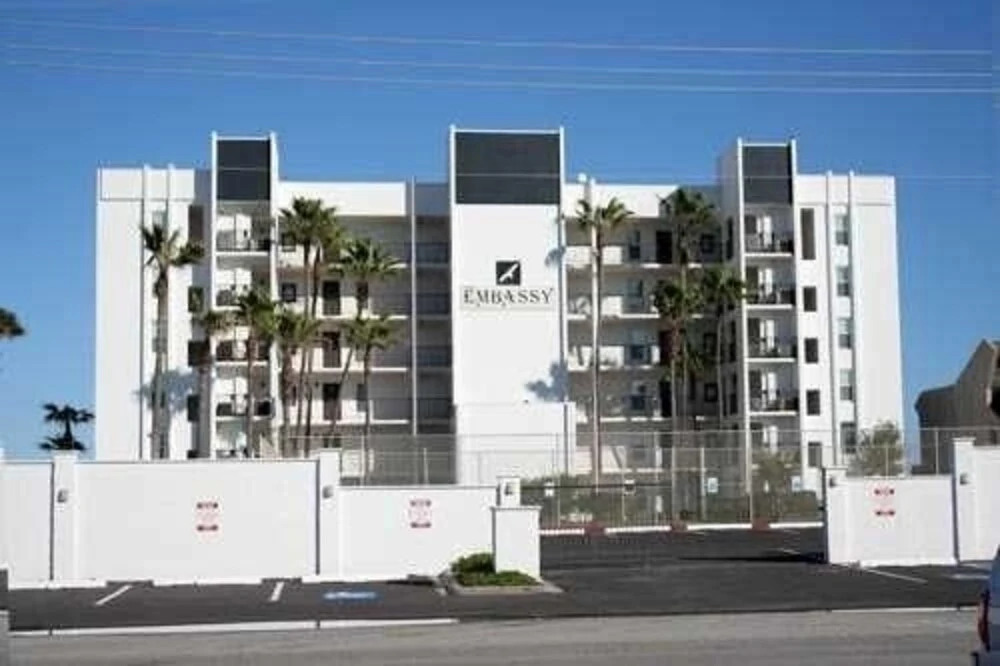 Embassy 202 2 Bedroom Condo by Redawning
