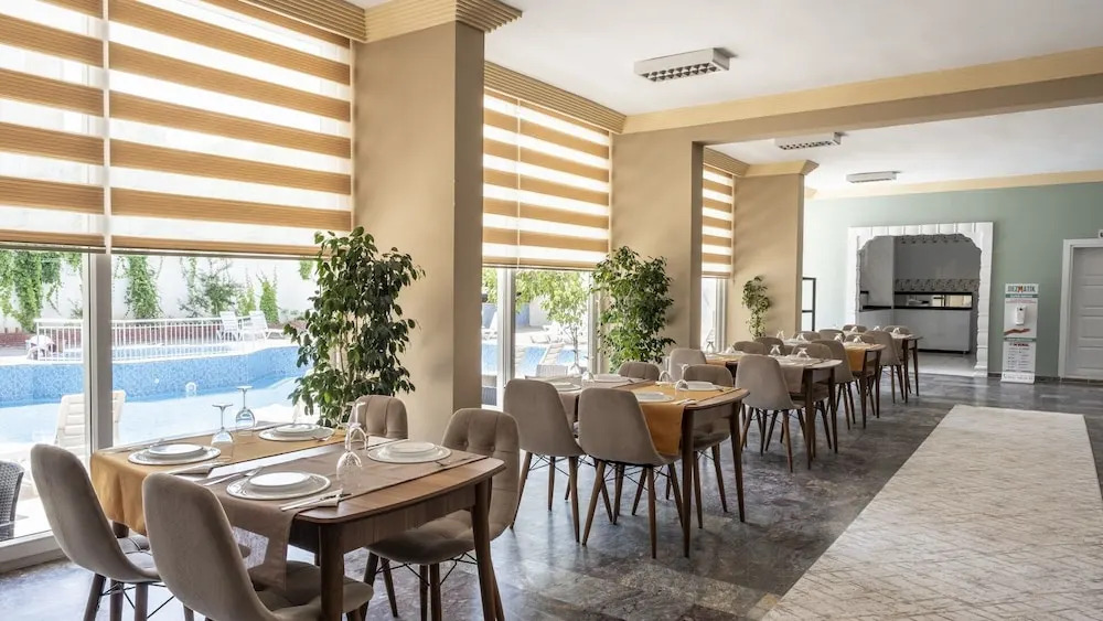 Side Spring Hotel