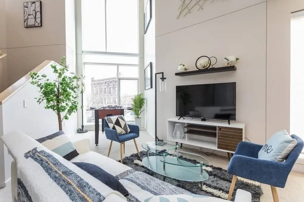 TWO Modern Penthouses on Mass by CozySuites