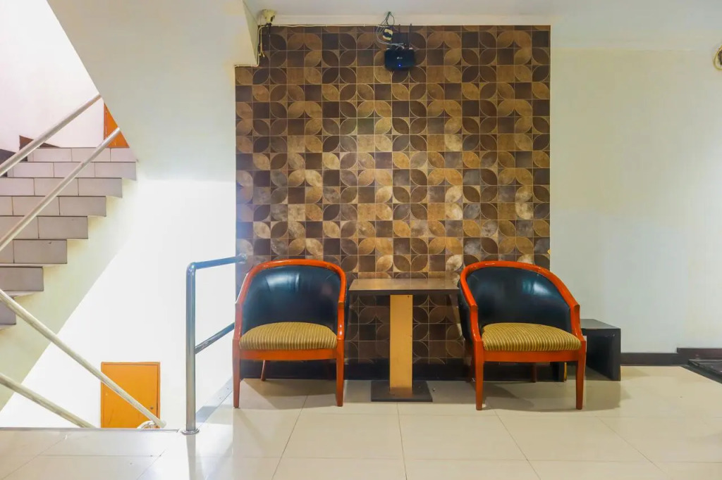 OYO Flagship 3563 New Mg Hotel