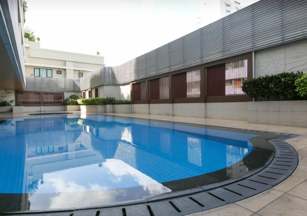 S.M. GRANDE RESIDENCE