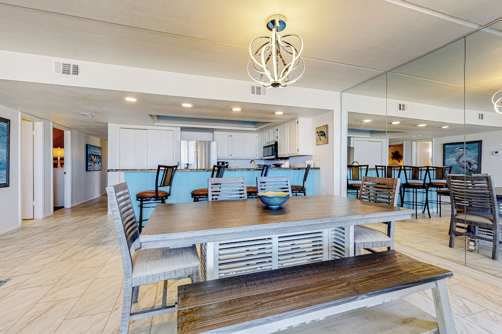 Corner 3BR w/ Gulf-view: Suntide III - Unit 501