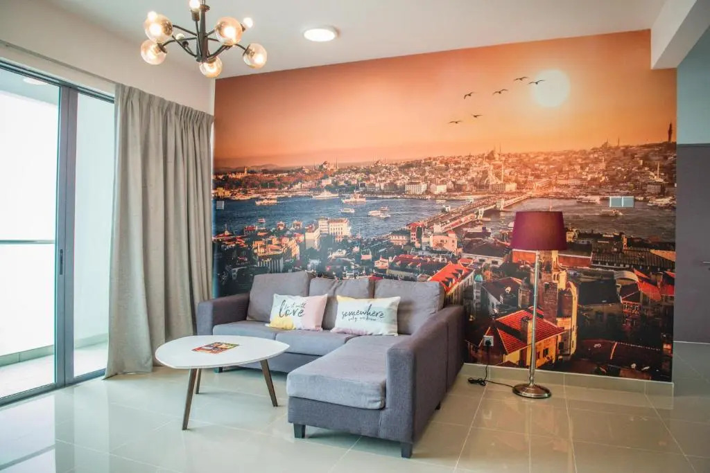 Amerin Mall & Suites