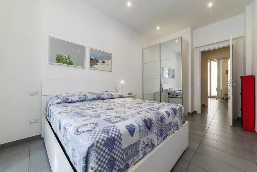 GuestHost - Porta Pia & Villa Torlonia Apartment with Balcony