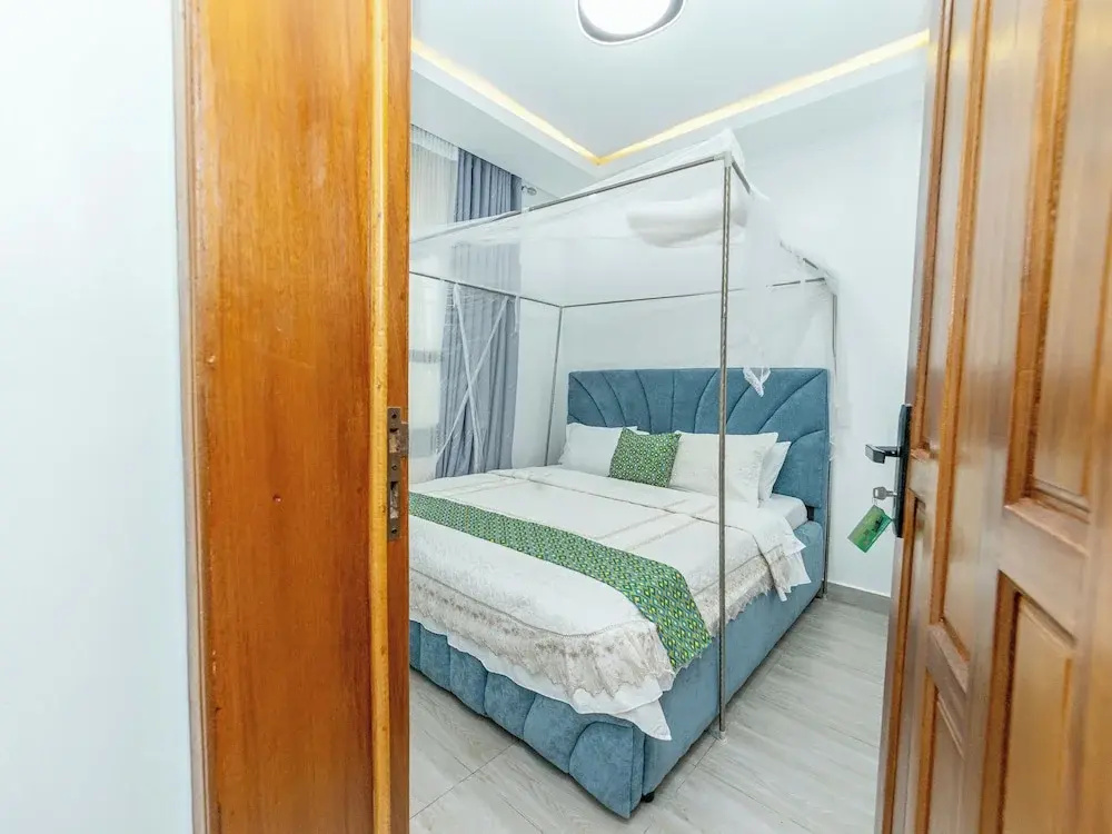 Apartment - Sleeps 4 - Parking - Balcony