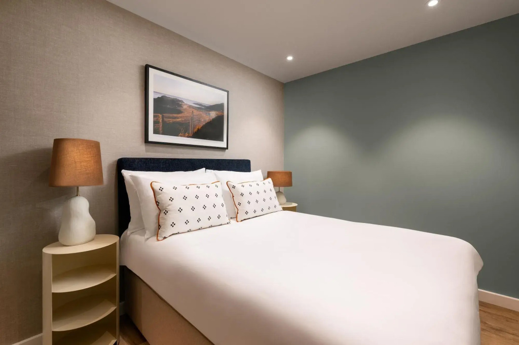 The Lincoln Suites