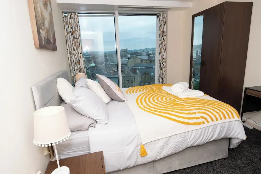 City Centre Location-family Friendly-free Parking