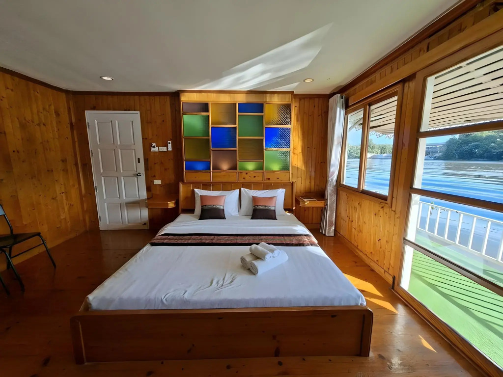 Bamboo House Resort