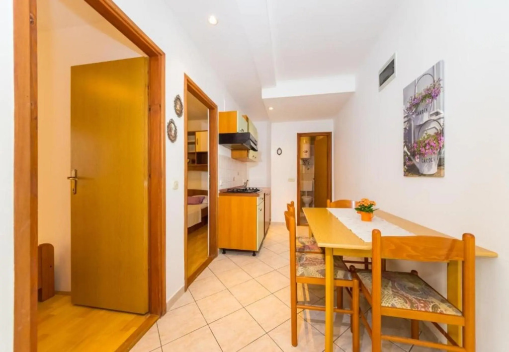 San - Comfortable and Great Location - A1
