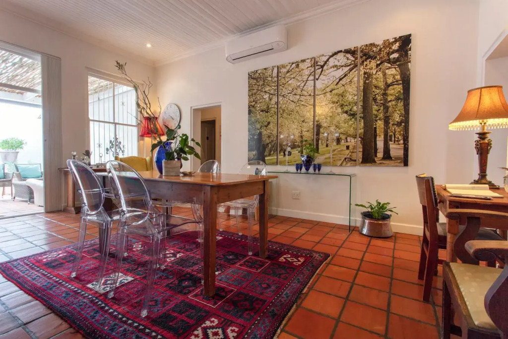 22 Die Laan Guest House
