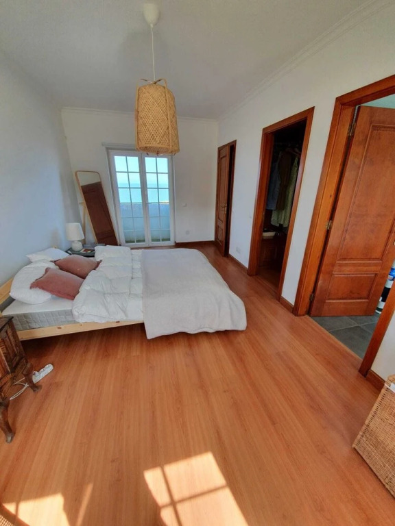 Lovely 4-bed Villa in Colares