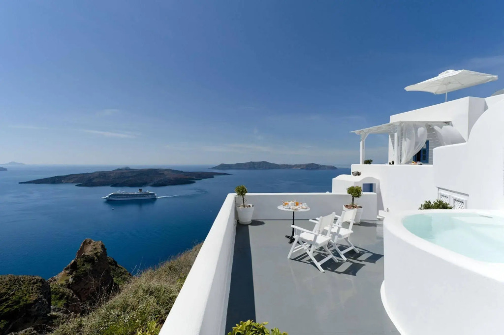 Kamares Apartments
