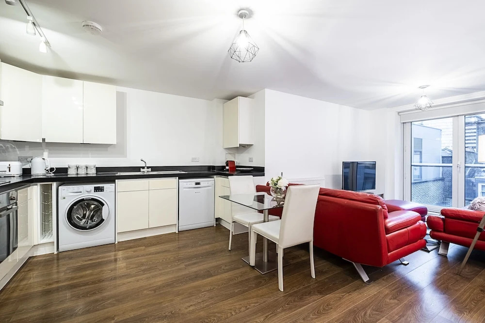Leonard Street Apartment by Flexystays