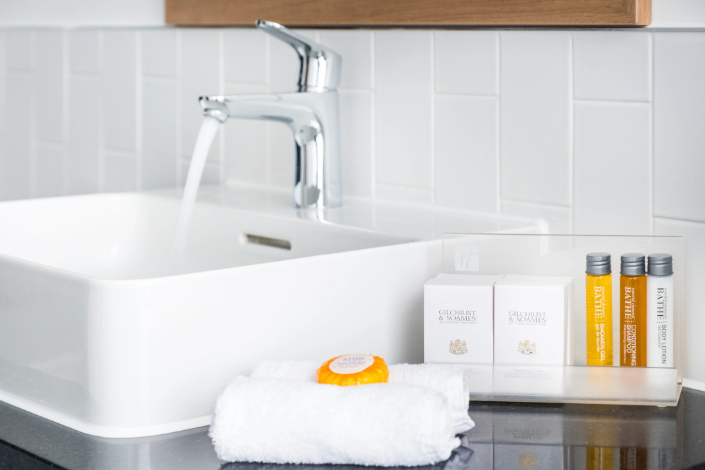 Holiday Inn Coventry M6, J2 by IHG