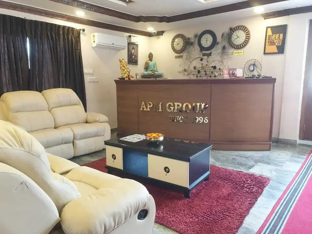 Hotel APM Grand