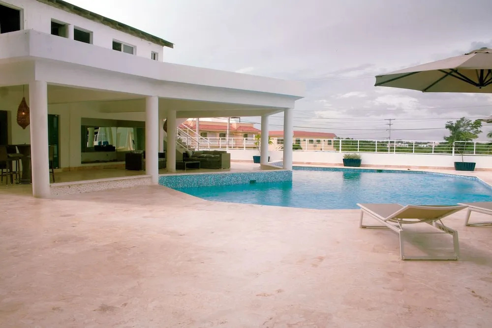 Vista Marina Residence