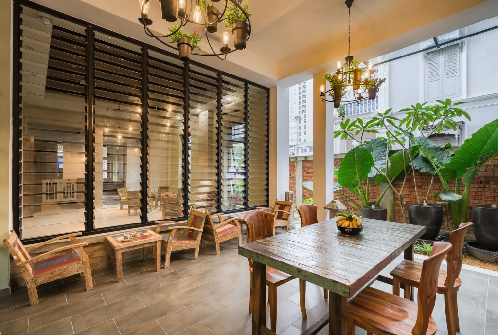Treasures Hotel and Suites
