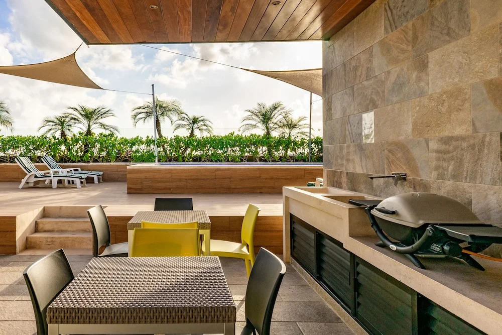 Opal Suites Apartments