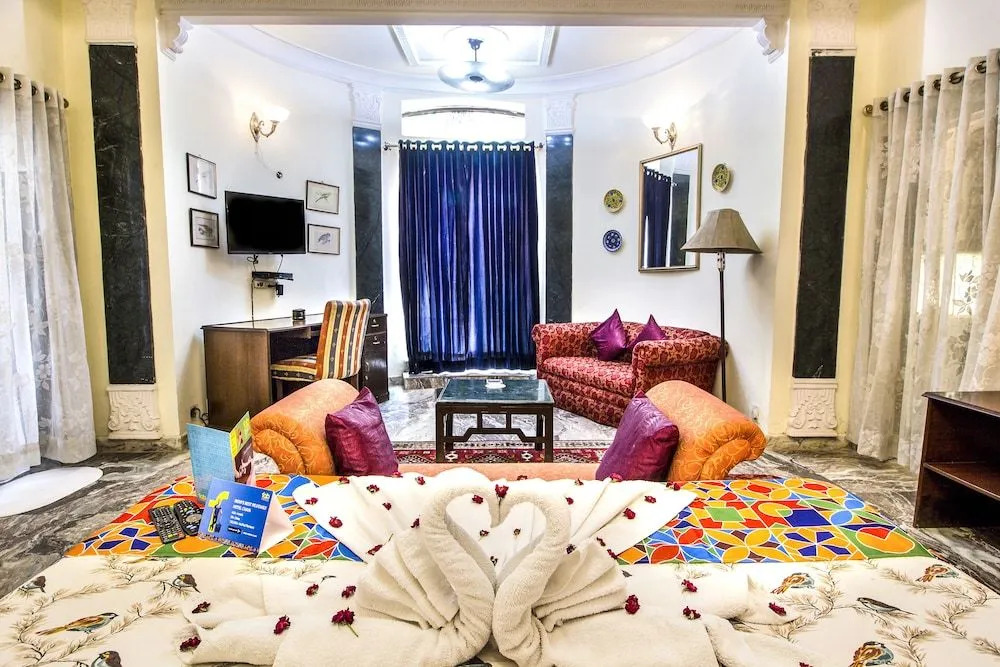 Hotel Sugan Niwas Palace